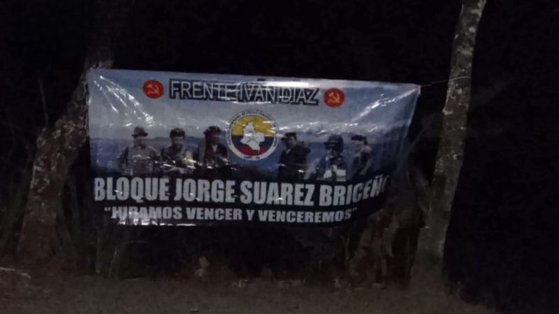 Disidencias intimidan a Garzón con valla amenazante