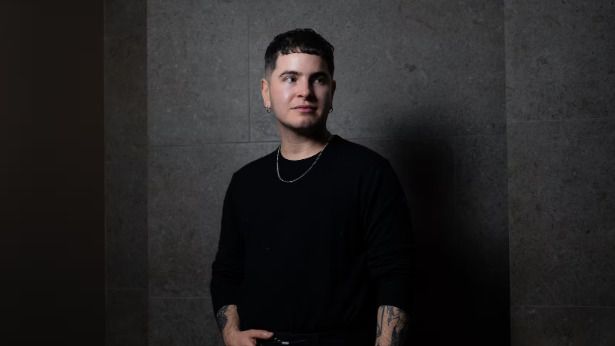 Julián Lopera: la autenticidad es el motor de la creación literaria